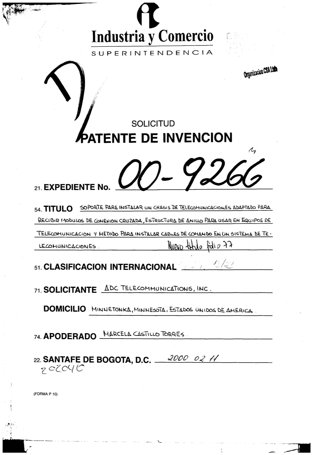 SOPORTE PARA INSTALAR UN CHASIS DE TELECOMUNICACIONES ADAPTADO PARA RECIBIR MODULOS DE CONEXION CRUZADA, ESTRUCTURA DE ANILLO PARA USAR EN EQUIPOS DE TELECOMU- NICACION Y METODO PARA INSTALAR CABLES DE COMANDO EN UN SISTEMA DE TELECOMUNICACIONES