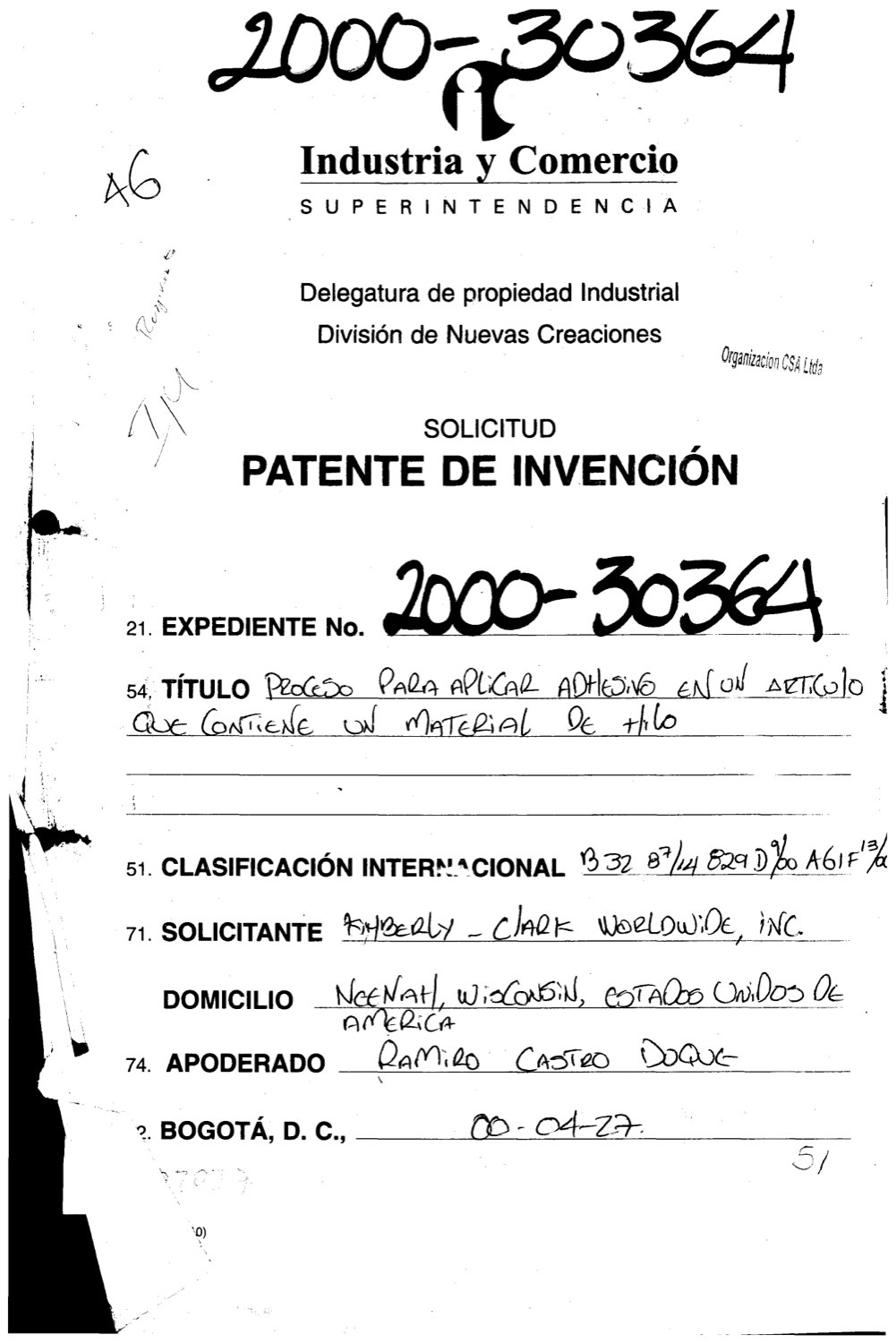 PROCESO PARA APLICAR ADHESIVO EN UN ARTICULO QUE TIENE UN MATERIAL DE HILO
