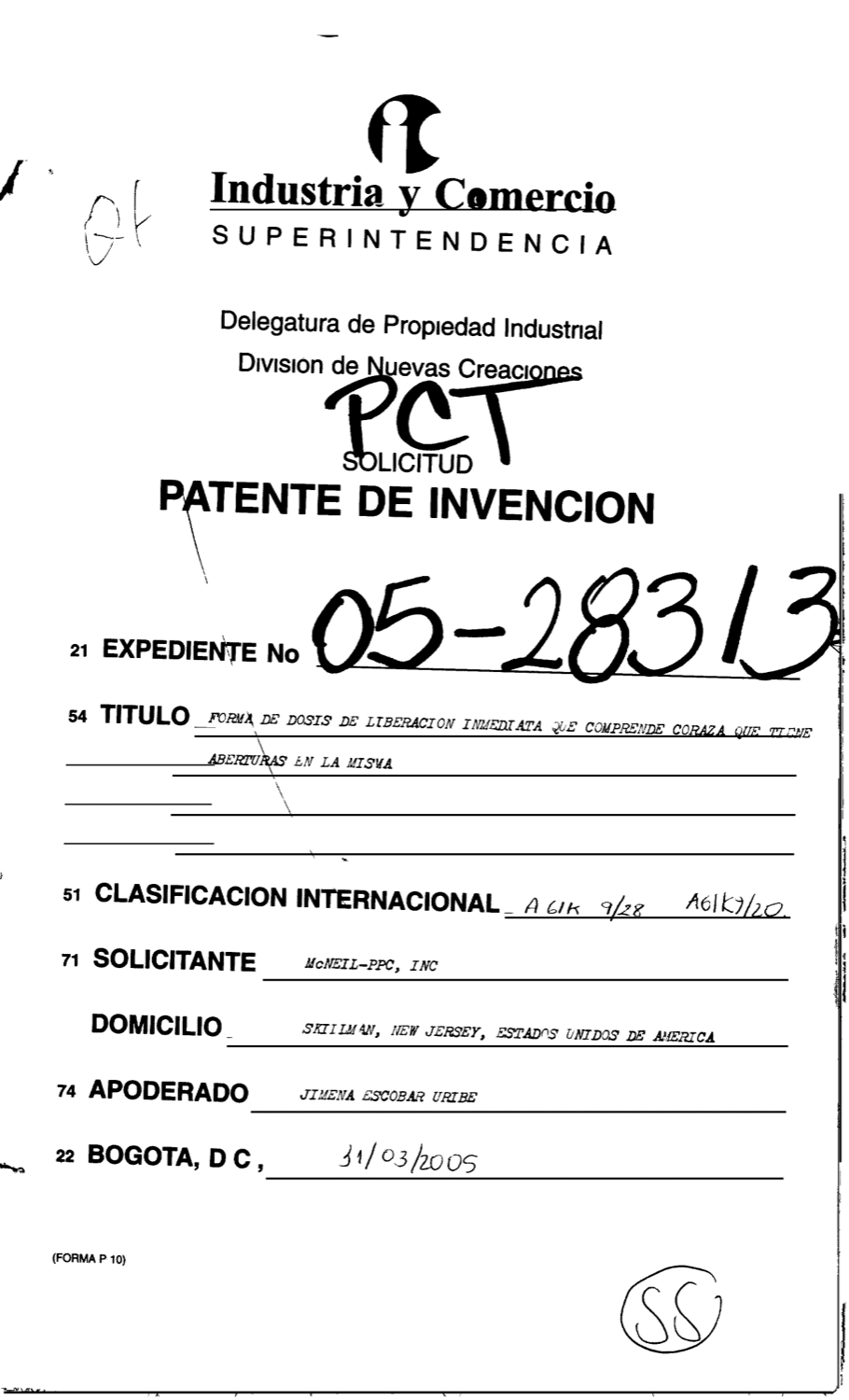 FORMA DE DOSIS DE LIBERACION INMEDIATA QU COMPRENDE CORAZA QUE TIENE ABERTURAS EN LAS MISMA