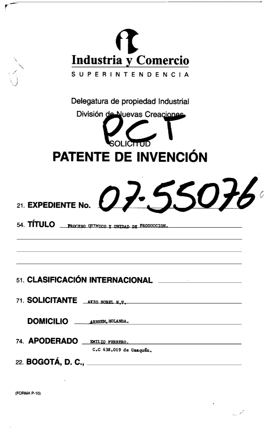PROCESO Y APARATO PARA LA PRODUCCIÓN CONTINUA DE UNA SOLUCIÓN ACUOSA DE DIÓXIDO DE CLORO CON RECICLO